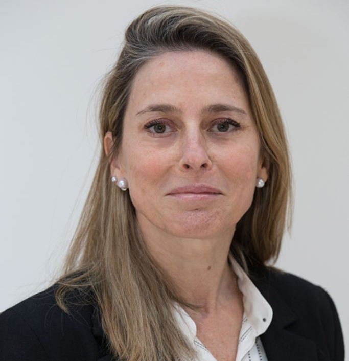 Dr. Sama Bilbao y León