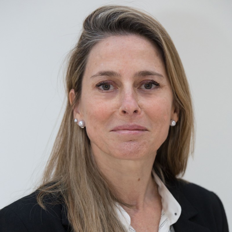 Dr. Sama Bilbao y León